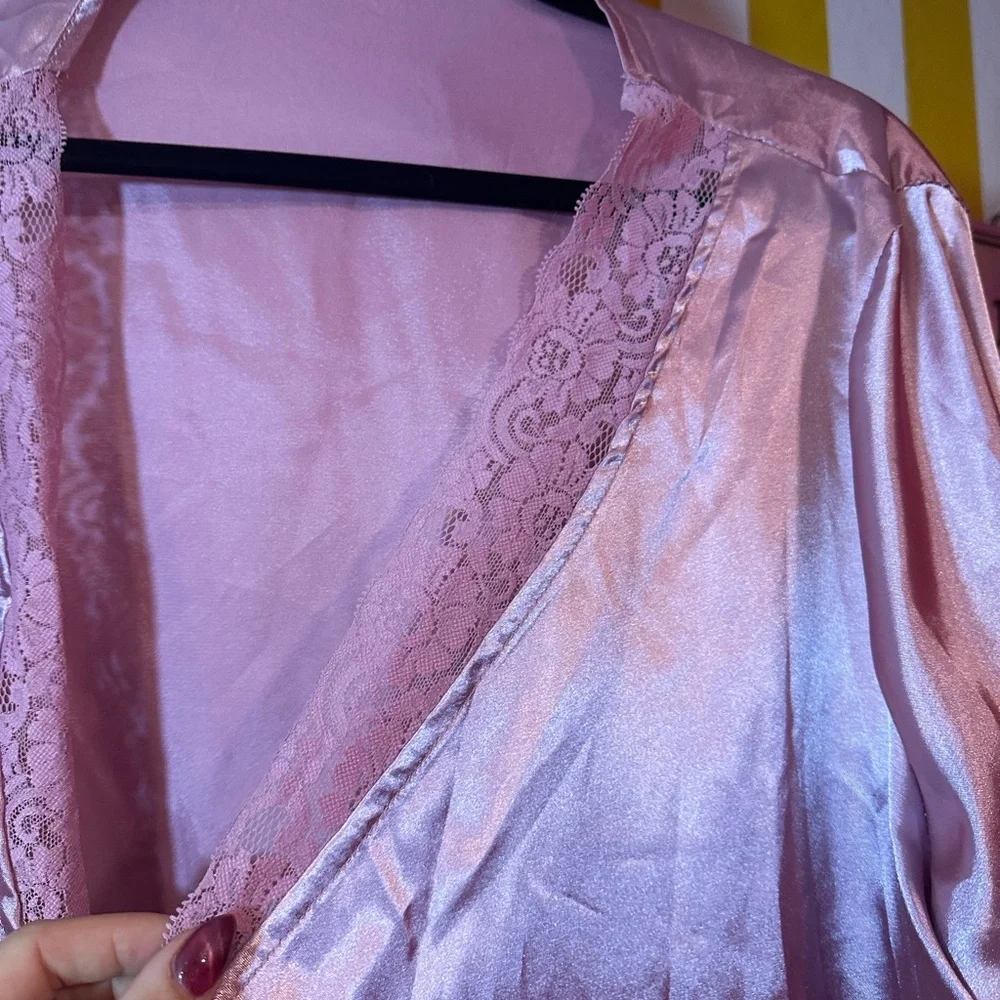 Pink Satin Lace-Trimmed Robe - Picture 2 of 4